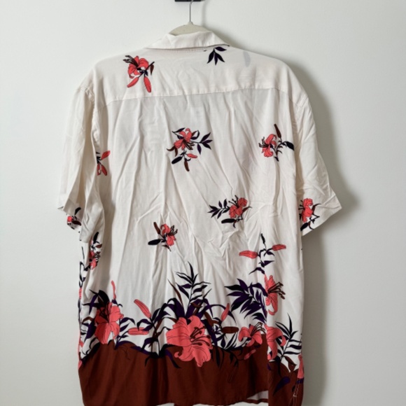 NWT Express button down - Picture 4 of 4